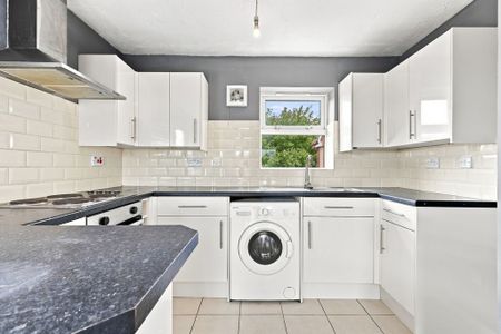 Dudley Close, Chafford Hundred, Grays - Photo 5