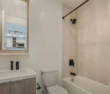 stunning brand new 1 bedroom + Den +1 bathroom - Photo 3