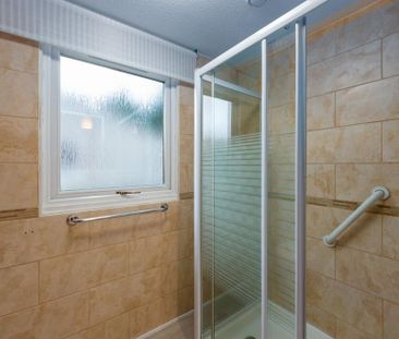 1 bedroom semi-detached bungalow to rent - Photo 1