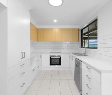 Perfect Renovated Family Home! - Photo 3