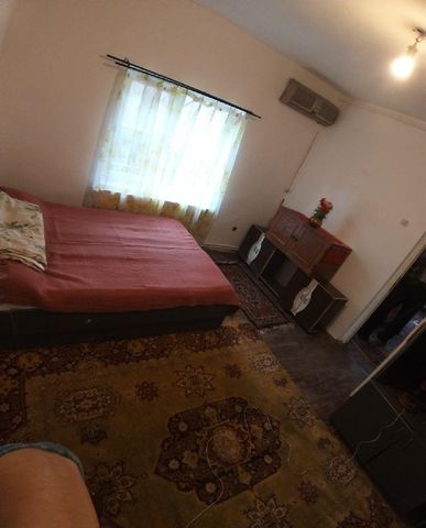 Închiriez casa la curte - Photo 5