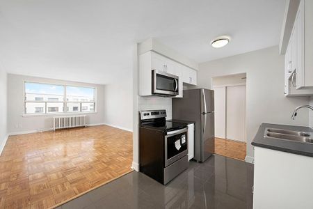 Pharmacy Apartments - Photo 4