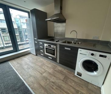 2 bedroom flat to rent - Photo 4