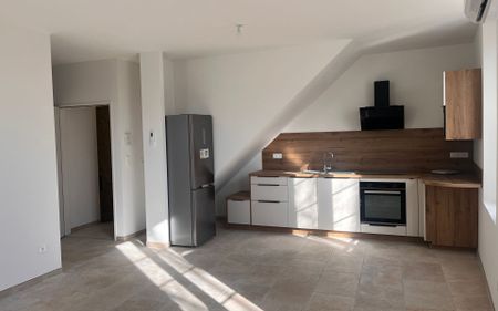 Appartement à louer 3 pièces • Riez - Photo 3