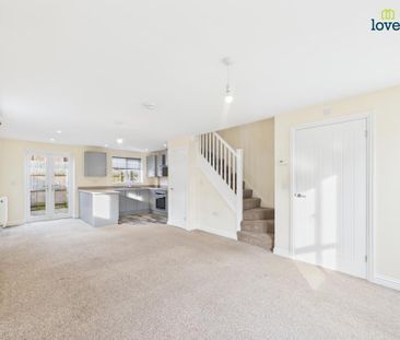 3 bedroom semi-detached house to rent - Photo 1