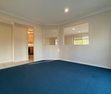 Family Home in Caboolture! - Photo 4