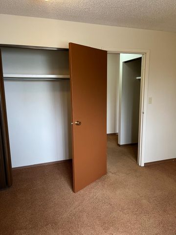 1 Bedroom Units in Clearview Meadows!! - Photo 3