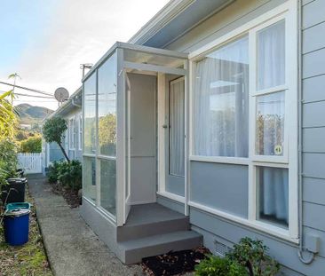 Quiet Location Near CBD with Heatpump - Photo 2