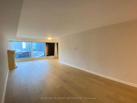 For Lease - 33 University Avenue Unit# 2307, Toronto, Ontario - Photo 2