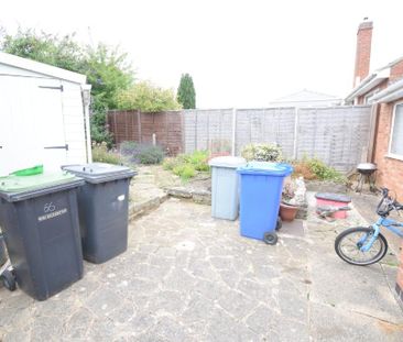 2 bedroom bungalow to rent - Photo 1