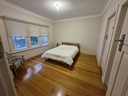 Northcote - Photo 2