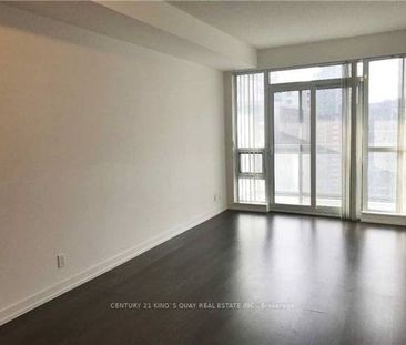 Yonge/Eglinton Beautiful 1Bdrm +Den 1Locker Near Subway, Shopping Mal - Photo 1