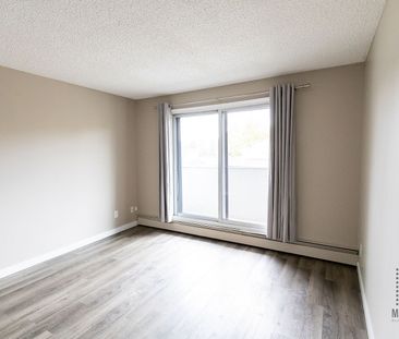 1913 11 Avenue SW, Calgary - Photo 5