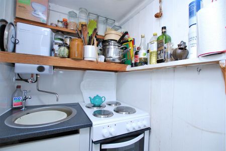 Studio to rent - Photo 3