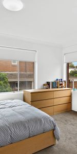 Minutes to Wollongong Harbour, beach and cafes - Photo 3