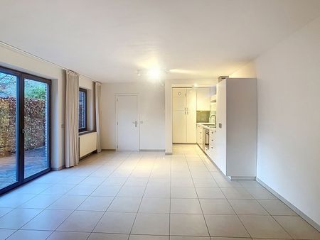 Volledig gerenoveerd 1 slaapkamer appartement op top locatie! - Photo 2