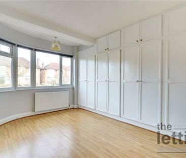 4 bedroom semi-detached house to rent - Photo 4