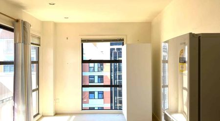 Lovely Studio Opposite the AUT. - Photo 2