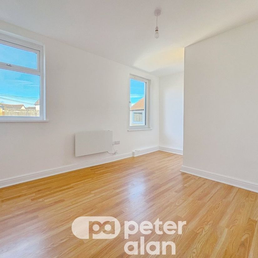 Broadway, Splott, Cardiff - Photo 1