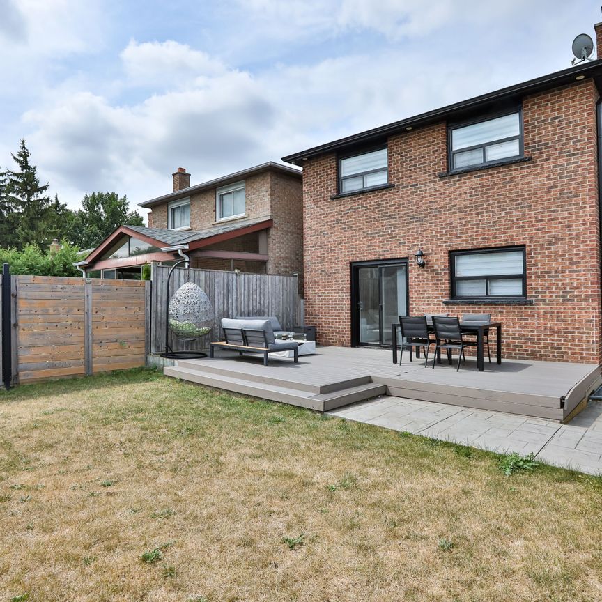 For Lease - 21 Avon Crescent, Vaughan, Ontario - Photo 1
