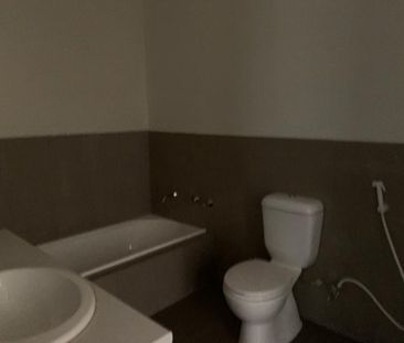 2 Bedroom unit in Excellent condition - Photo 6
