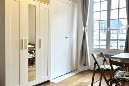 75004/M° Saint Paul: studio meublé - Photo 2