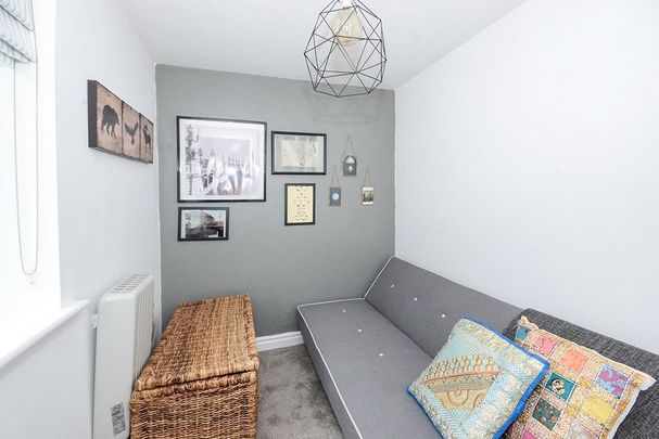 2 bedroom terraced house to rent - Photo 1