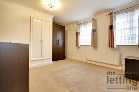 Forty Hill, Enfield, Middlesex, EN2 9HT - Photo 3