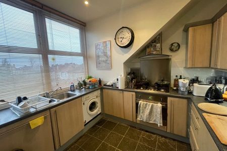 Woodside Grove - Photo 3