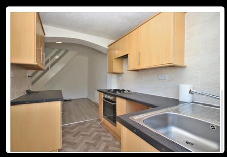 2 bedroom terraced house to rent - Photo 5
