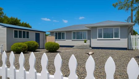 Kauri Street, Havelock North - Photo 2