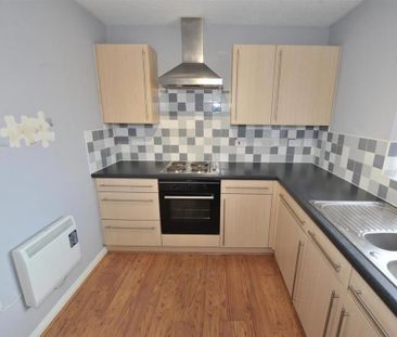 2 bedroom apartment to rent - Photo 3