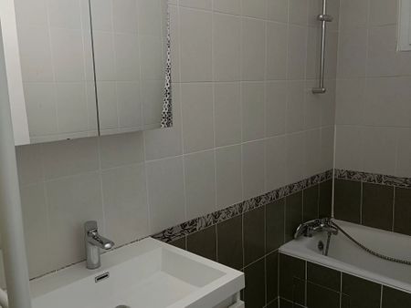 Location Appartement 2 pièces 44 m2 à Rezé - Photo 2