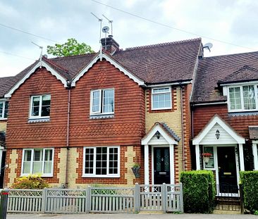 3 bedroom terraced house to rent - Photo 1