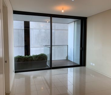 3 Carlton St, Chippendale NSW 2008 - Apartment For Rent | Domain - Photo 2