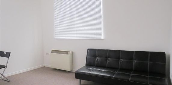 East Street - Photo 2