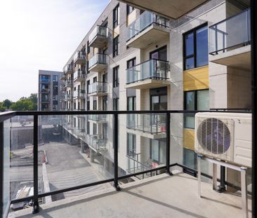 Condo de 2 chambres offert en location semi-meublée ! - Photo 6