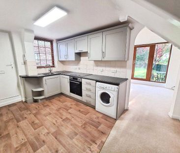 2 bedroom detached house to rent - Photo 3