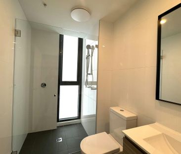 ULTRA MODERN APARTMENT - Photo 5