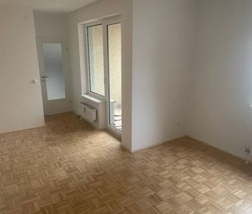 Traumhafte 2-Zimmer-Mietwohnung mit moderner Ausstattung und Loggia... - Photo 3