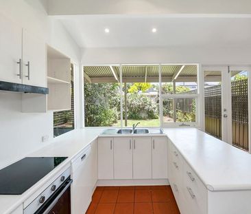 Character Home in Prime Rose Park Location - Photo 5