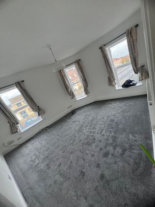 2 Bed Flat, Soundwell Road, BS16 - Photo 1