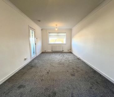 2 bedroom end of terrace house to rent - Photo 1