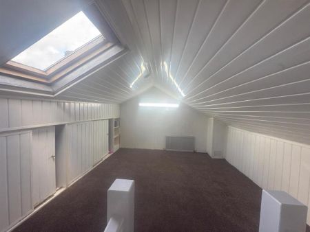 4 bedroom terraced house to rent - Photo 5