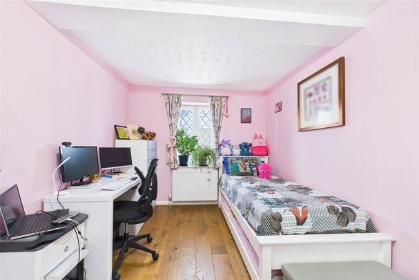 3 bedroom link detached house to rent - Photo 1