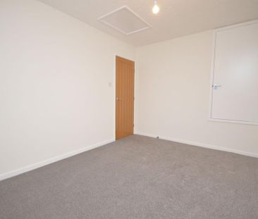 2 bedroom semi-detached house to rent - Photo 5