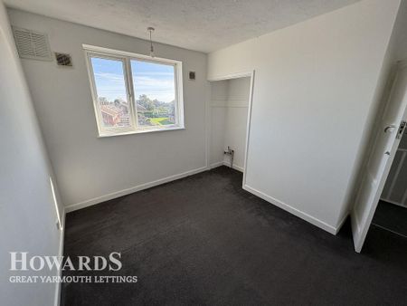 3 bedroom apartment to rent - Photo 4