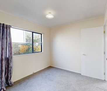 Charming 2-Bedroom Home for Rent in Newtown, Wellington - Photo 5