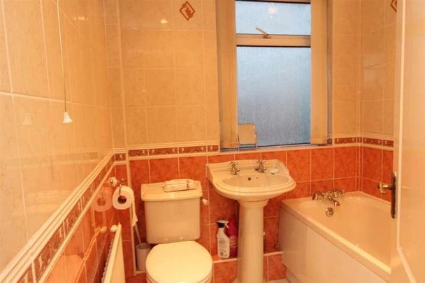 Birklands Drive, Sheffield, S13 - Photo 1