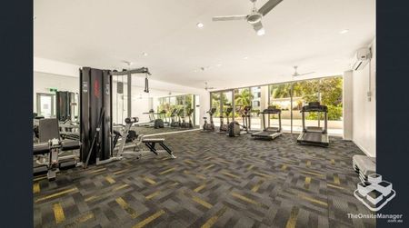 Stylish East-Facing Apartment at Waterford Apartments â Available 19th December - Photo 4